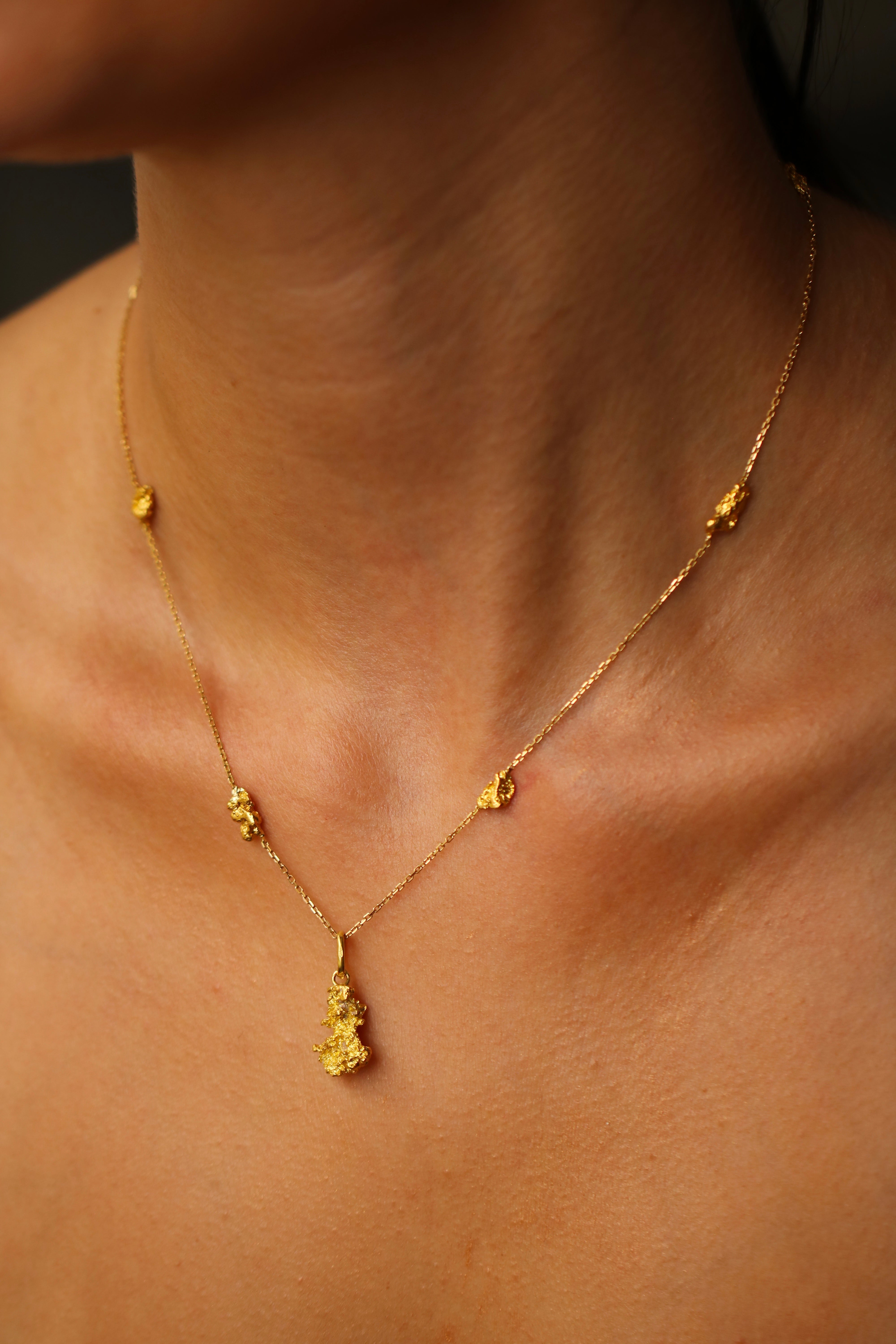Drift Pendant Necklace 03